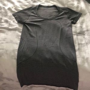 Lululemon Swiftly Shirt